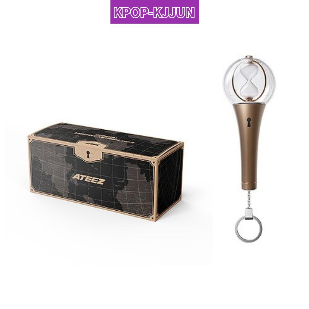 

ОФИЦИАЛЬНЫЙ БРЕЛОК ATEEZ LIGHTINY ver.2 1EA