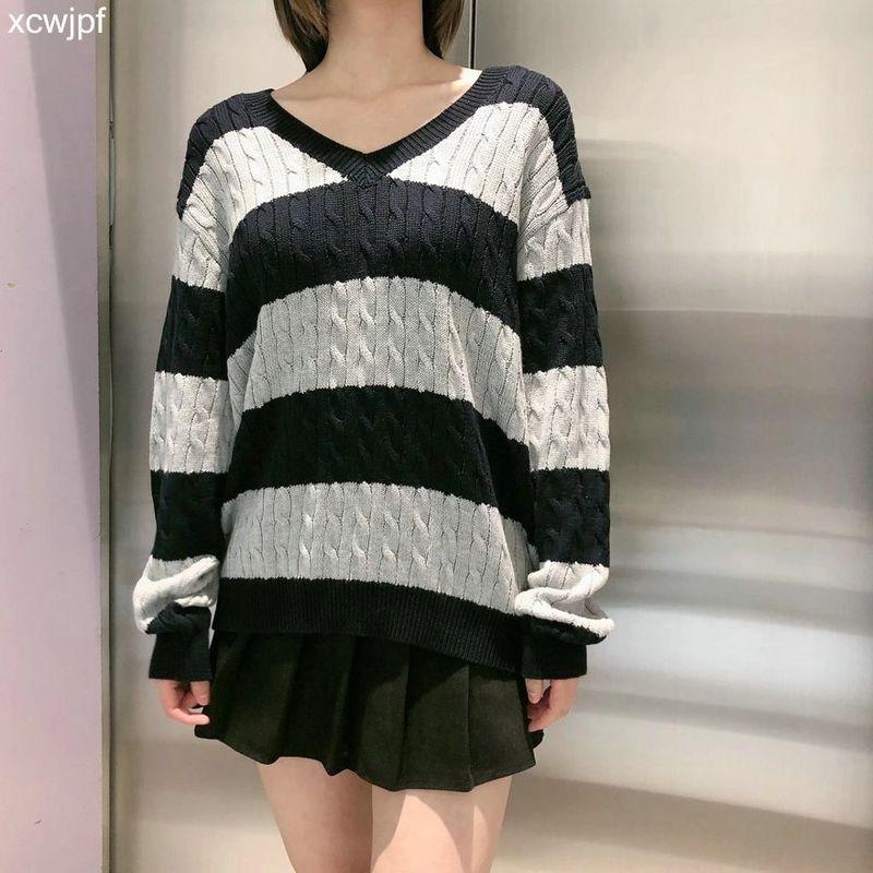 Liangli Fashion BM Style Brandy Same Style Stripes Cable-Knit Sweater V Neck Loose BM Knitwear Pullover