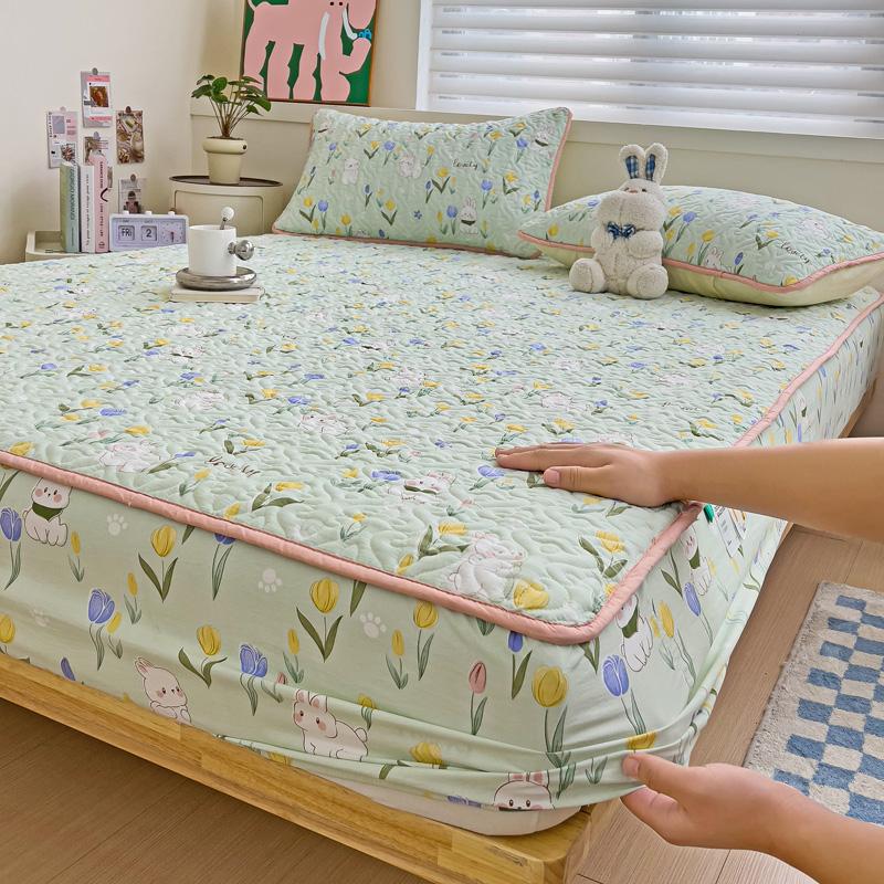 Thicken Bed Cover Cartoon Style Bedspread Quilted Mattress Cover Soft Bed Linen Elastic Bedsheets cubre colchón (No Pillowcase)