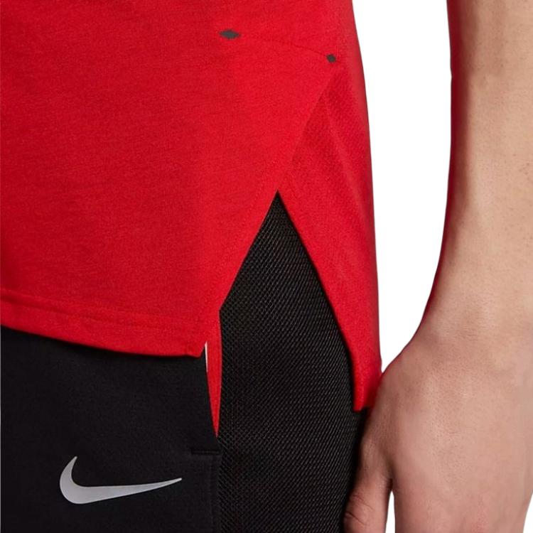Nike T Shirts Men's Red Crew Neck Moderate Straight Fit 891685-657