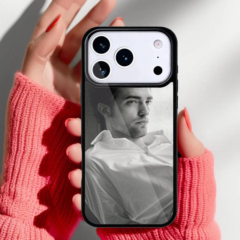 Robert Pattinson Standing Phone Case for iPhone 17 Air 16e 15 14 13 Pro Max Back Cover for 12 11 Pro Coque