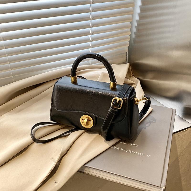 2025 New Year's Christmas Fashion Small Square Bag Women's Handbag Red Wedding Bag Shoulder Messenger Bag