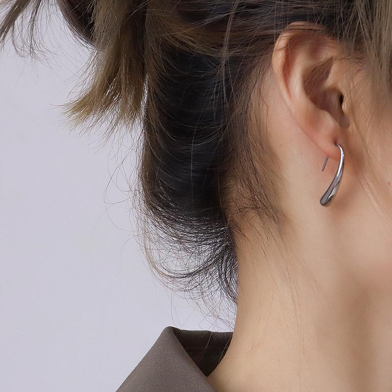 French Choker 18K Gold Plated Geometric Stud Earrings with Water Drop Hook - Titanium Steel, Hot Selling & Unique Model F315.