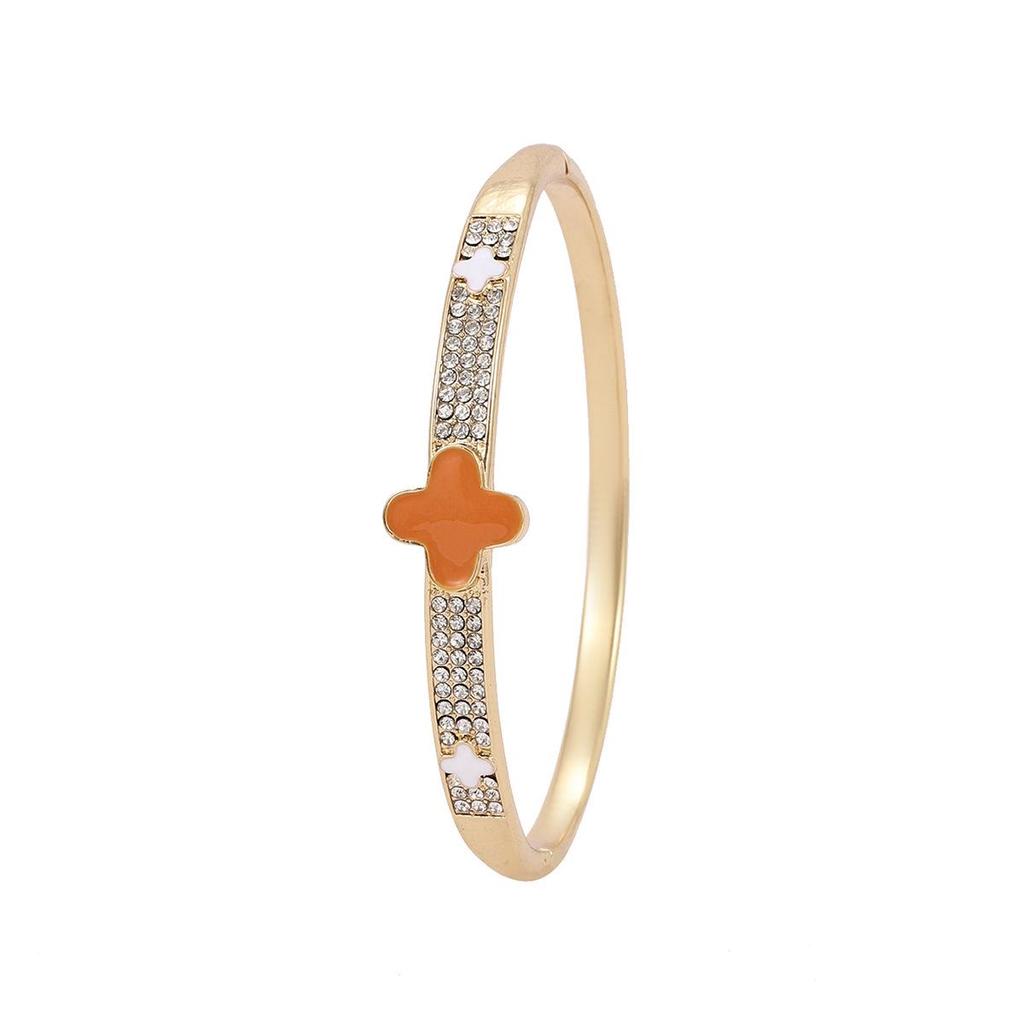Enamel Inlaid Diamond Four-Leaf Clover Bracelet: Women's Luxury Handcrafted Versatile Jewelry