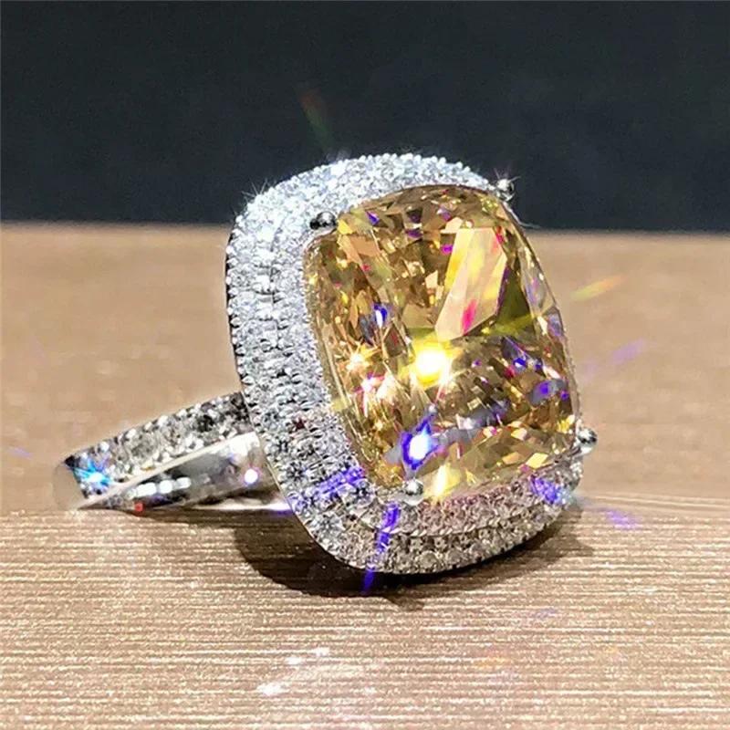 Nuovo Anello da Donna Hyperbole per Festa Cocktail Con Enorme Zircone Cubico Azzurro Montatura a Griffa Regalo di San Valentino per Moglie