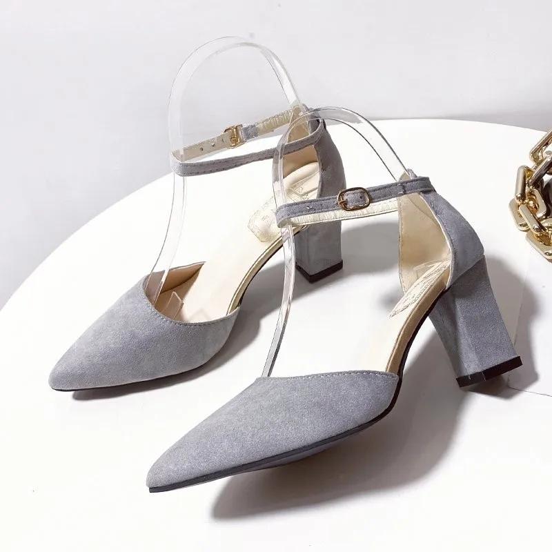 New   Versatile Fashion Solid Color Pointed Toe Women's Sandals Buckle Decoration Women's Shoes Casual Commuting