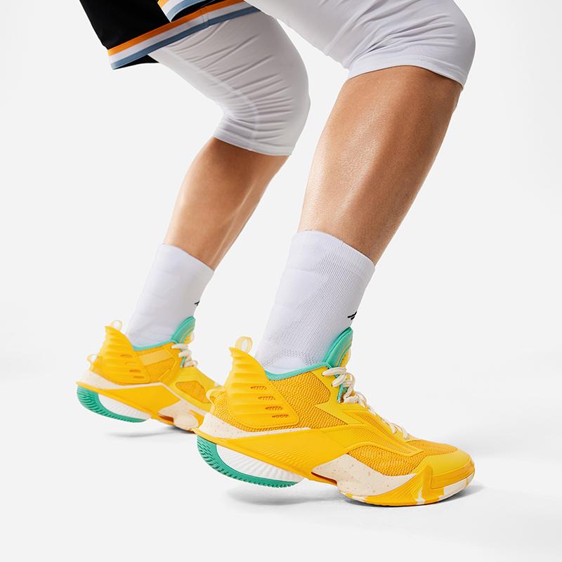 Li-Ning Air Strike 10 Wygodne Modne Trwałe Oddychające Wspierające Buty do Koszykówki Mid-Top dla Profesjonalistów Męskie Sneakersy Żółte ABAU017-4