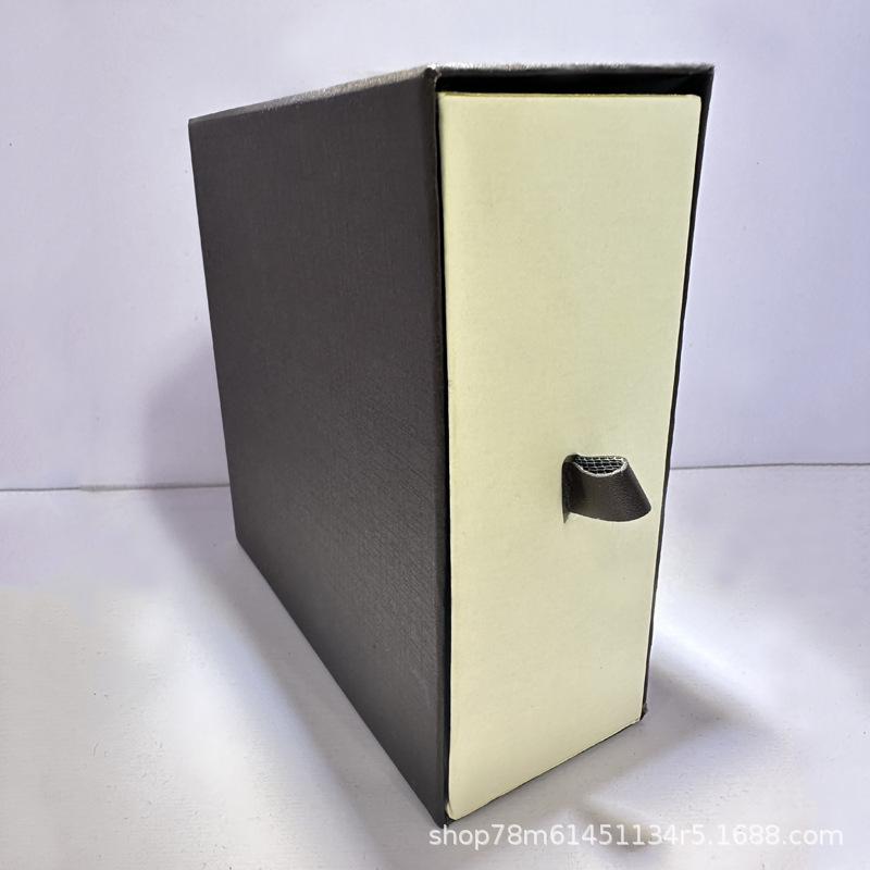 

Коробка для упаковки ремня (Коробка для разовой покупки не будет отправлена)