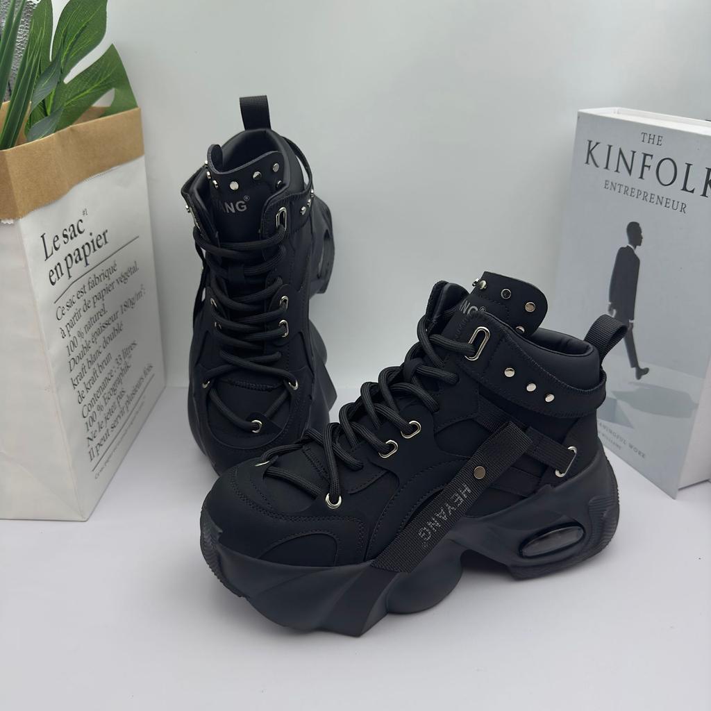 Modischer Sneaker für Herren Trendmarke Dicksohliger Sportschuh Vielseitig Beliebt Nischen-Fad Kurzstiefel Herren High-Top-Schuh Zapatillas Hombre