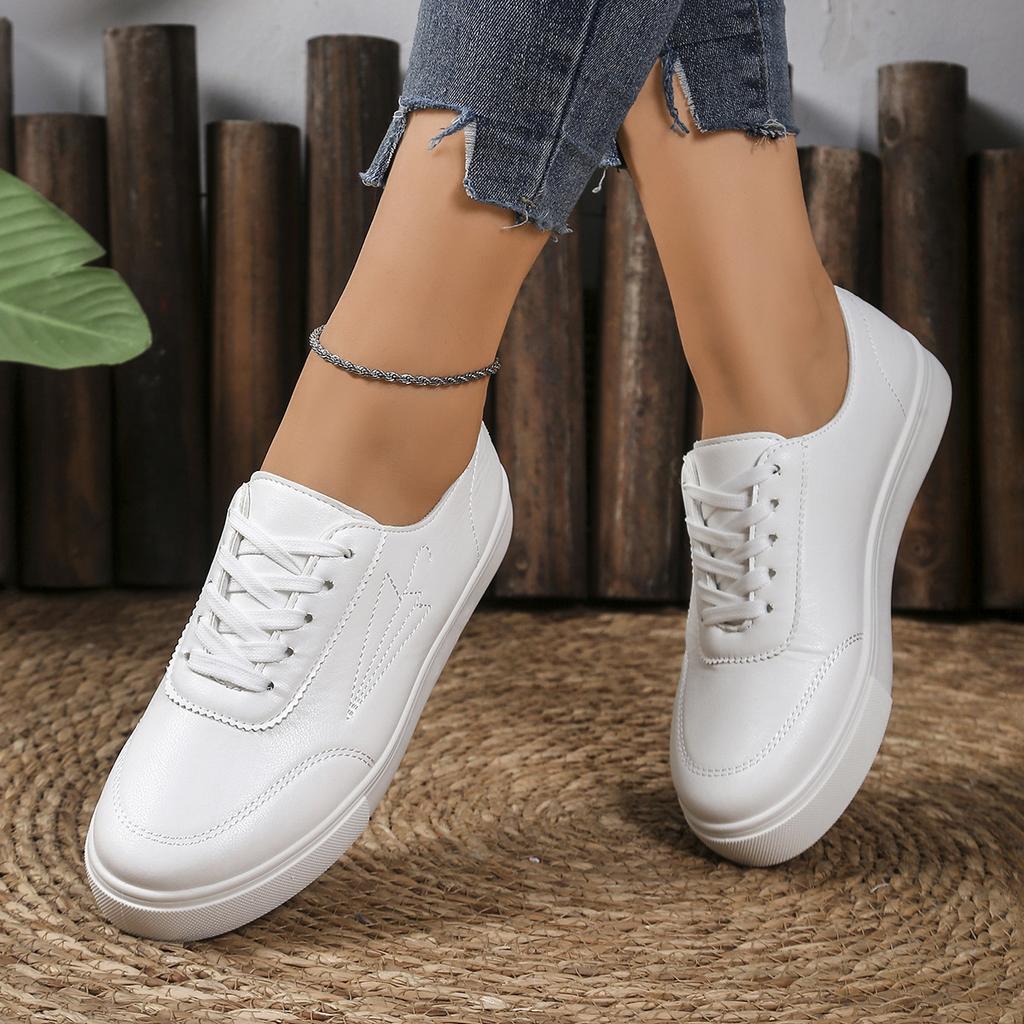 Large Size Women's Spring and Autumn New Round Head Large Size Flat Bottom Lace-up Board Shoes Casual Single Shoes Women