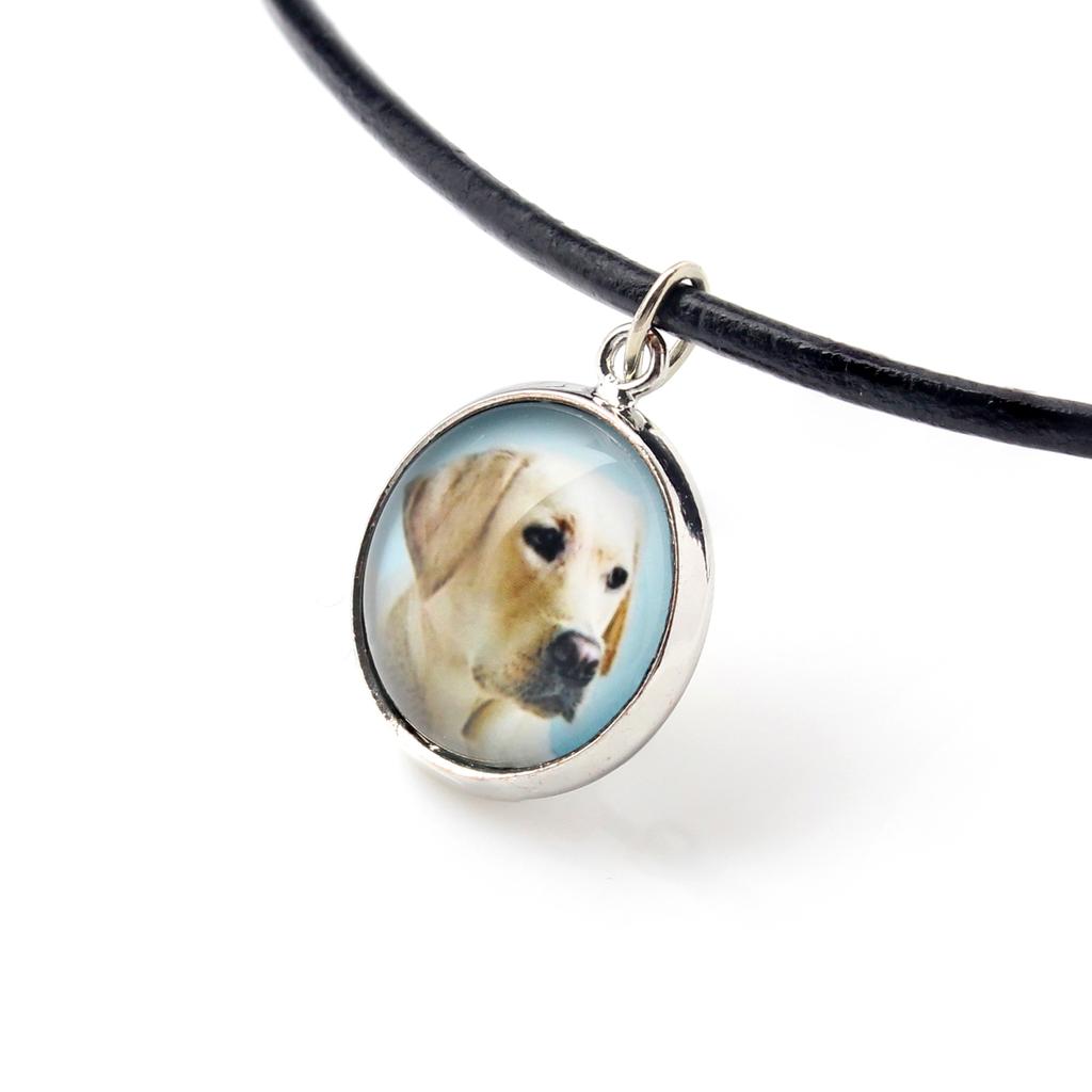 Labrador Retriever I – Necklace in a box, elegant decoration | Art-Dog
