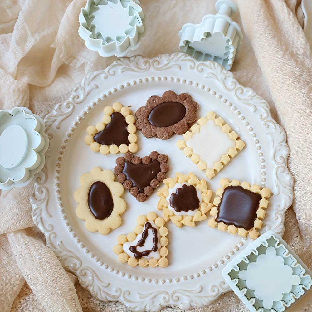 4 Piece Spring-loaded Die Design Biscuit Mold Three-dimensional Fondant Mold Fondant Stamp  Kids