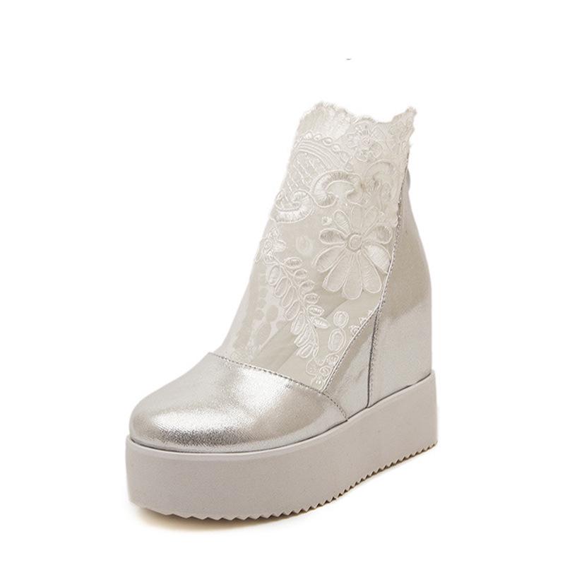 Women's Sweet Lace Platform Peep-Toe Sandals with Hidden Heel and Thick Sole