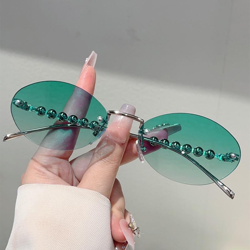Rimless Oval Sunglasses with Pearls Women Stylish Vintage Decor Shades New Trendy Luxury Brand Design Casual Sun Glasses