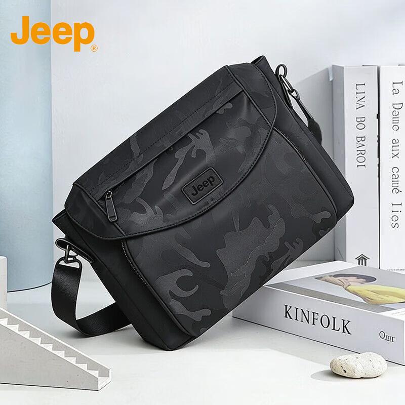 

JEEP Men s Premium Business Crossbody Shoulder Bag