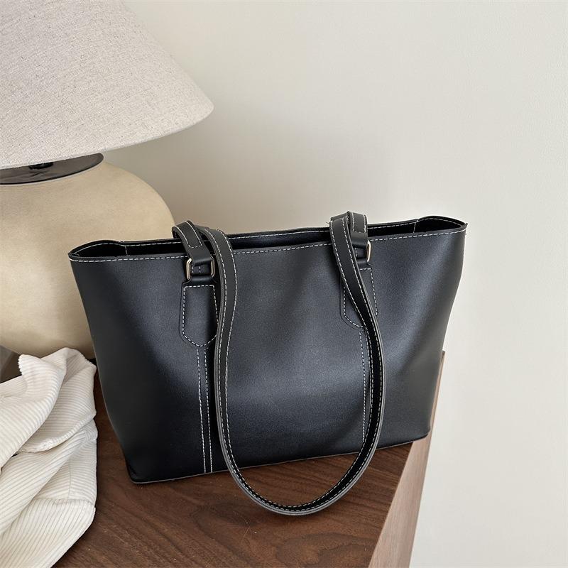 Retro high-end commuter handbag spring new versatile solid color work shoulder bag tote bag