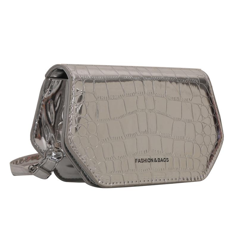 Small bag women's autumn 2024 new Korean version trendy fashion shoulder bag simple casual foreign style messenger small square bag