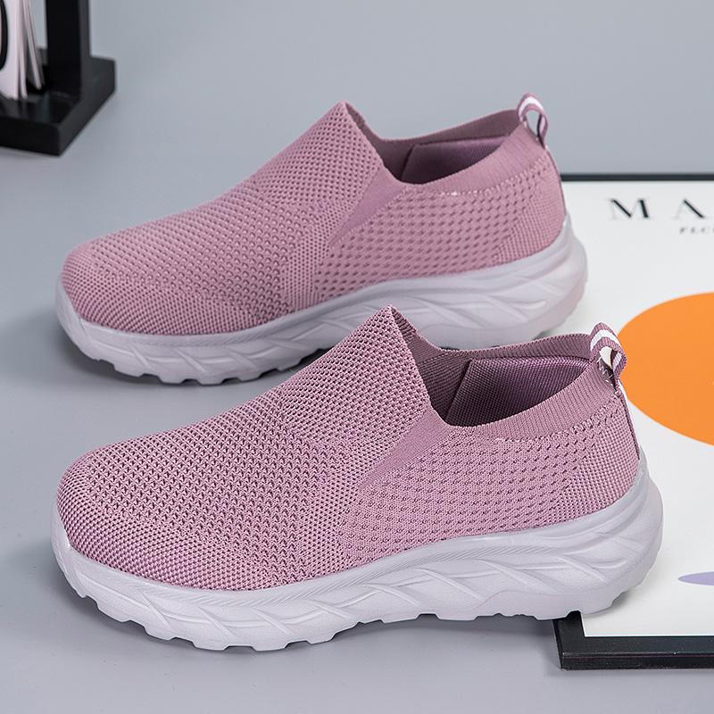 Men's and Women's Walking Shoes Fashionable New Mesh Breathable Casual Shoes Breathable Sports Shuttle Soft Soled Women's Shoes
