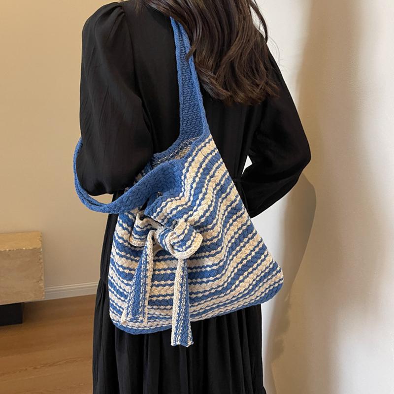 Nova Bolsa de Crochê Listrada com Laço Grande Capacidade Casual Bolsa de Ombro Tecida Multicolorida Bolsa de Tricô Feita à Mão