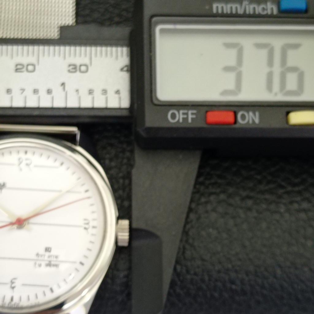 Gebrauchte indische Herrenuhr HMT Janata mit Handaufzug und weißem Zifferblatt, A432523-2