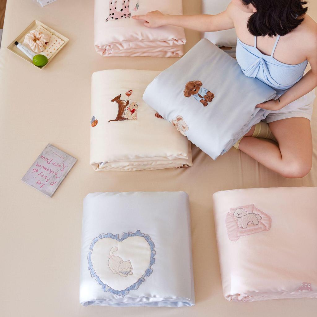 Lan Jing Tencel Lyocell Silky Summer Quilt Set - Four Pieces, Thin, Washable, Ideal for Air Conditioned Rooms