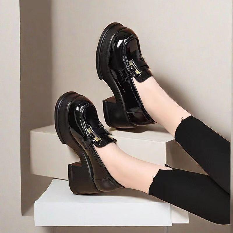 Button small leather shoes women's spring new thick heel black heightening British platform J soft leather single shoes
