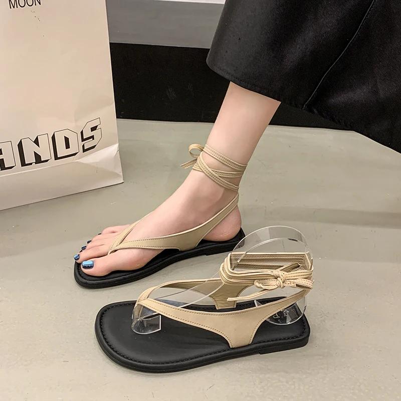 Lässige Sandalen mit flachem Boden, Schnürung und Zehenschlaufe für Damen, Schuhe für Damen 2026 Heißer Verkauf Sommer Vielseitig Outdoor Neue Strandsandalen Damen