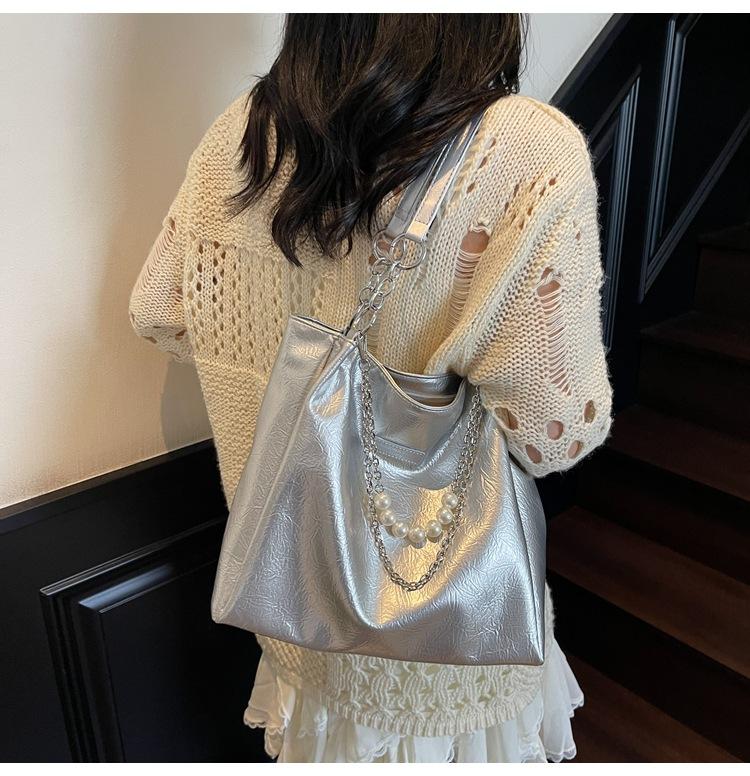 Solid Color Pu Leather Women's Shoulder Bag Sweet Pearl Chain Ladies Casual Tote Large Capacity Portable College Girls Handbags