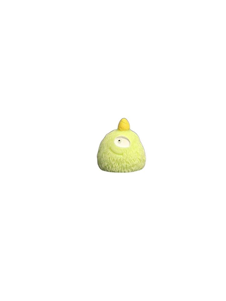

Little furry monster playing cute healing computer desktop Japanese workstation office desk small ornament
