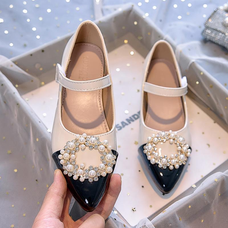 2025 New Princess Shoes French Pearl Round Buckle Velcro Girls Single Shoes Foreign Style Flat Bottom Princess Small Leather Shoes Women