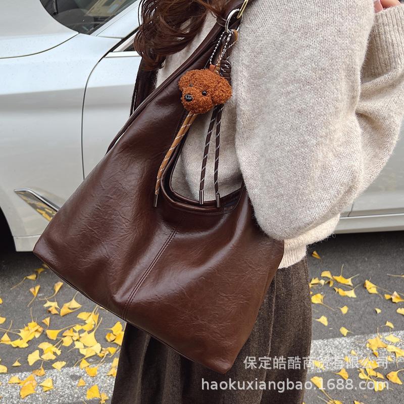 Premium sense Maillard tote bag women's 2025 new autumn and winter retro shoulder bag large capacity commuter bag