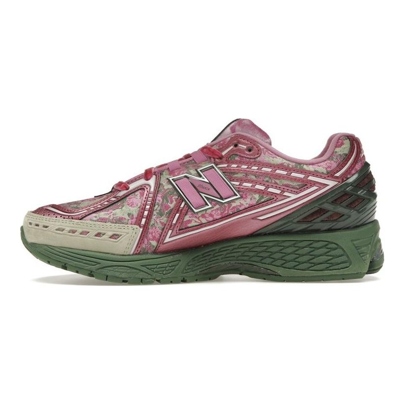 נעלי ספורט לגברים Jack Harlow x New Balance 1906R Rose Runner בצבע ורוד-ירוק-סגול-מטאלי M1906RJH