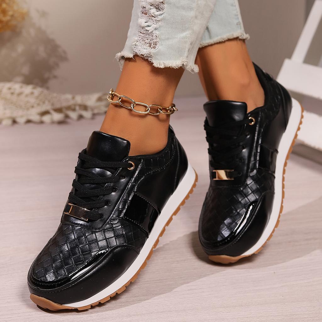 Fashion Trend Designer Sneakers Women Casual Shoes Lace Up Flat Running Walking Shoes Woman Footwear Breathable Women's Sports Shoes