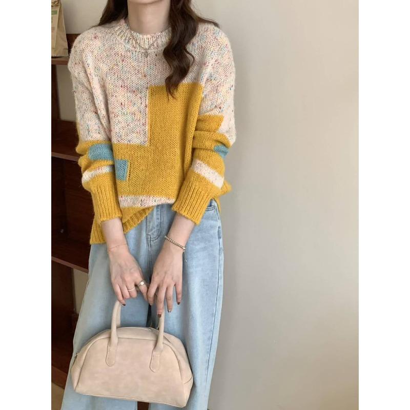 Autumn and Winter New Thin Round Neck Gentle Wind Soft Waxy Color Matching Knitted Sweater Top Loose Sweater Pullover Women