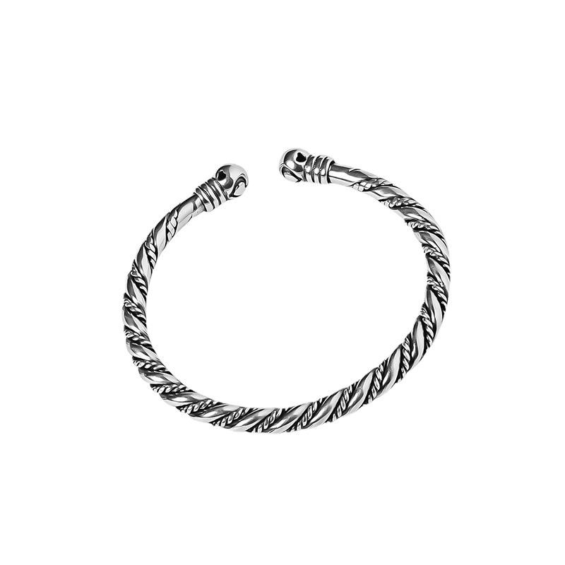 S925 Vintage Strawberry Bear Woven Bracelet for Women - Stylish and Versatile Design.