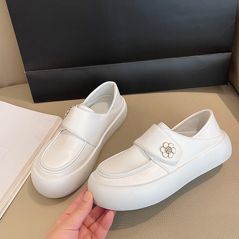 

Туфли для медсестер женские весенние и летние дышащие мягкие подошвы не устают от долгого стояния на липучках одинарные туфли женские для работы медицинского персонала 40 белый