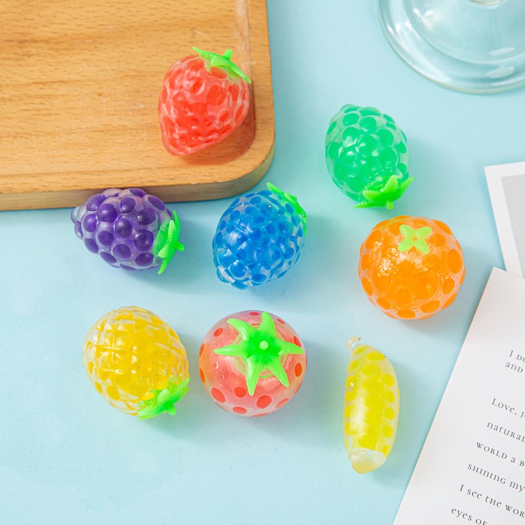 8 Stück Simulierte Frucht Quetschspielzeug Set Perlengefüllte Stressabbau Spielzeug für Kinder Erwachsene Halloween Weihnachtsfeier Mitgebsel