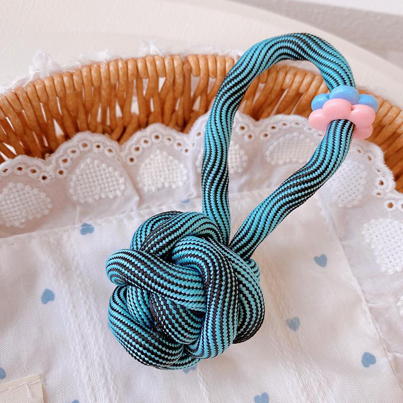 Women's Car Keychain Knotted Rope Floral Design Non-Slip Lightweight Bag Charm Portable Key Decor for Travel Commute Use