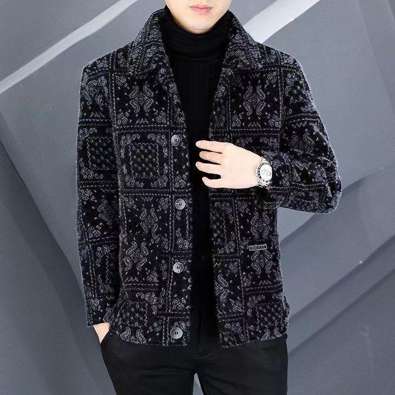 Men's Slim Fit Woolen Windbreaker: European & American Winter Short Jacket with Thickened Velvet Lining