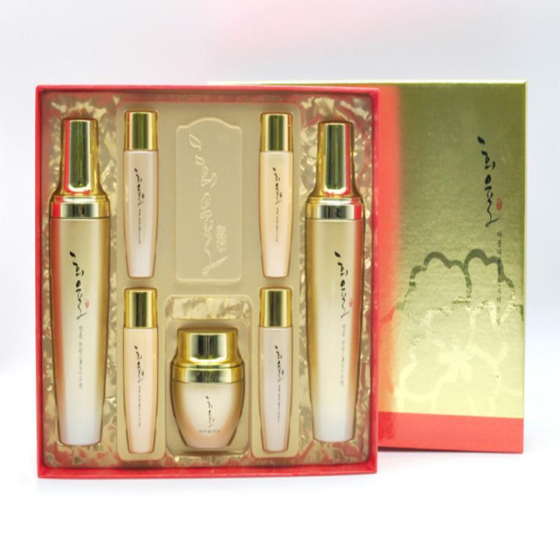 Lebelage Heeyul Premium Hanhang 3Piece SET (Toner 130ml+30ml/Emulsion 130ml+30ml/Cream 50g/Essence 30ml/Eyecream 30ml)