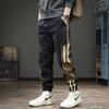 Trendige Freizeithose mit Seitenstreifen für Herren, Frühling, Sport, gebundene Füße, rüpelhaft, gutaussehend, Latzhose