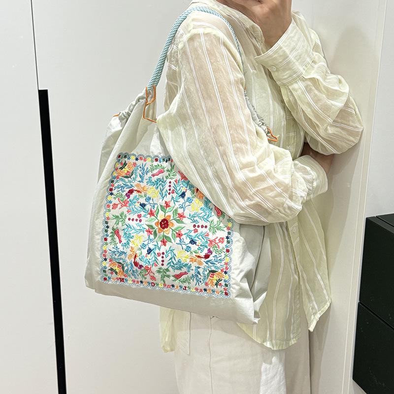 Individuelle japanische Stickerei Umweltfreundliche Damen Umhängetasche aus Canvas