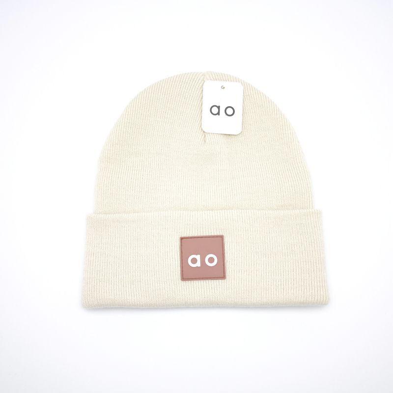 Warm Knitted Hat Unisex Outdoor Sports Winter Cap Fashionable All-Season Knitwear Versatile Autumn Winter Thermal Wool Cap