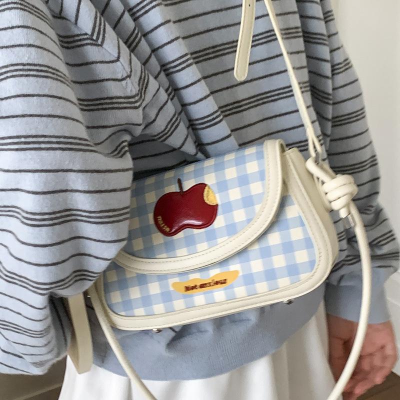 2025 Summer New Portable Saddle Bag Women's High Value Foreign Style Fashionable Cute Shoulder Bag Small Square Bag