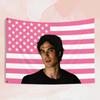 Damon Salvatore Růžová vlajka Venkovní dekorace Zábavný vlastní Y2K závěsný banner na zeď Personalizovaný pokoj Ložnice Domácí dekorace Plochý