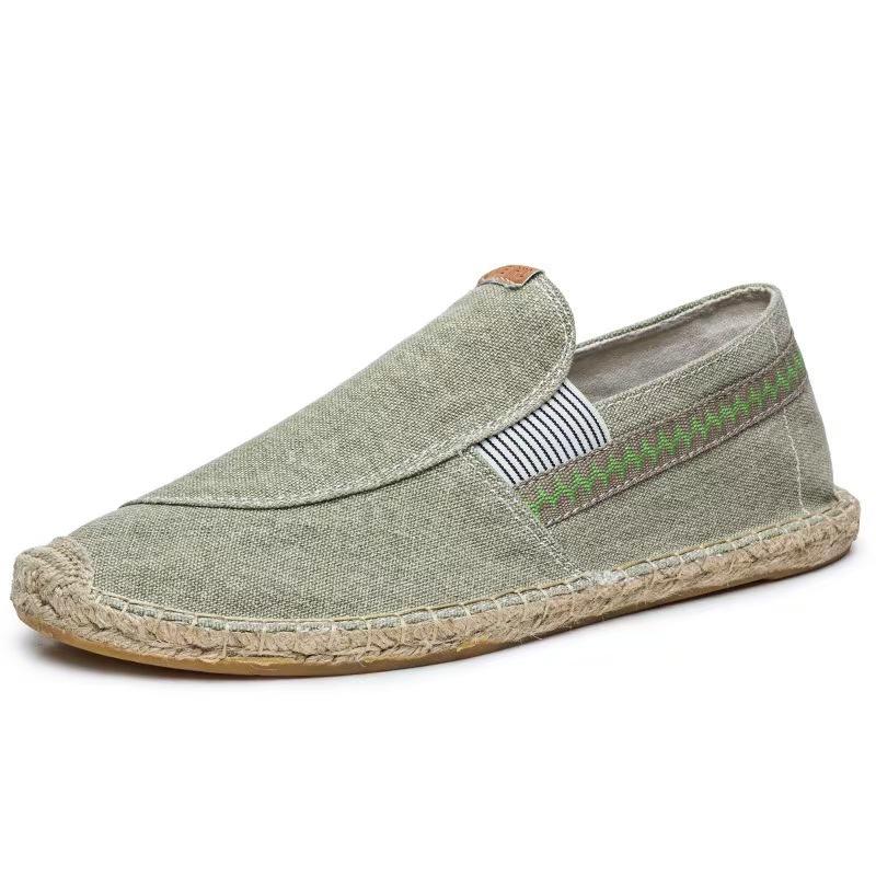 Verschleißfeste Canvas-Herrenschuhe atmungsaktiv faule Ein-Pedal-Gehschuhe Alt-Peking Leinen handgefertigte Stoffschuhe Freizeit-Board-Schuhe