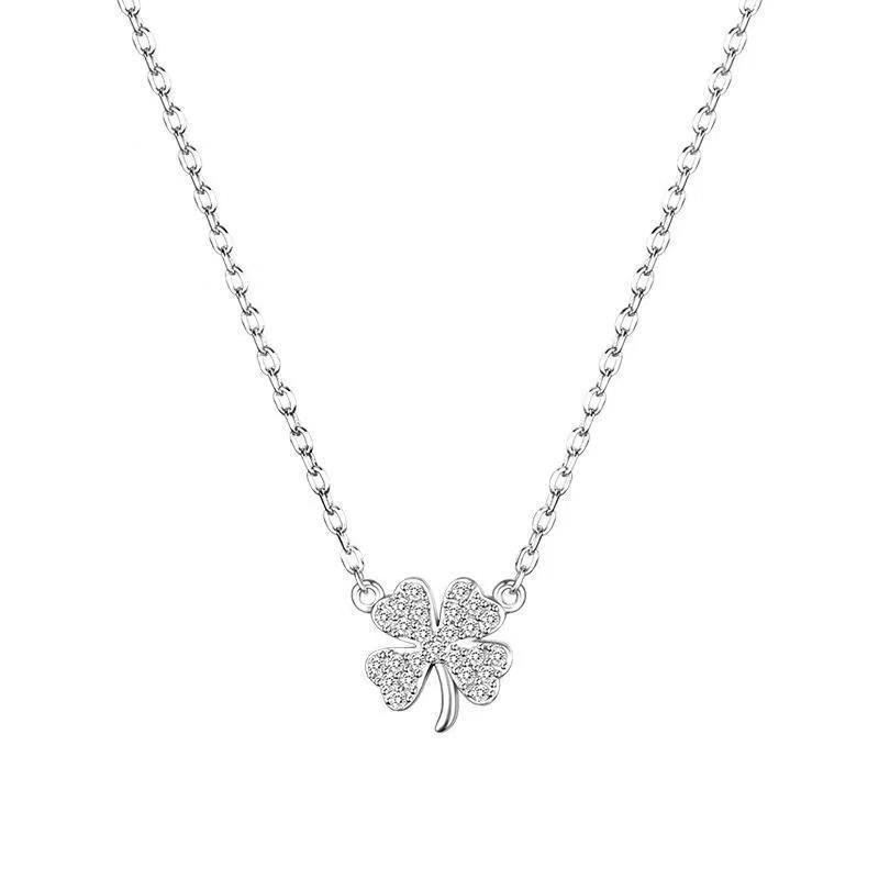 Luxury Minimalist Lucky Four Leaf Clover Clavicle Necklace For Women