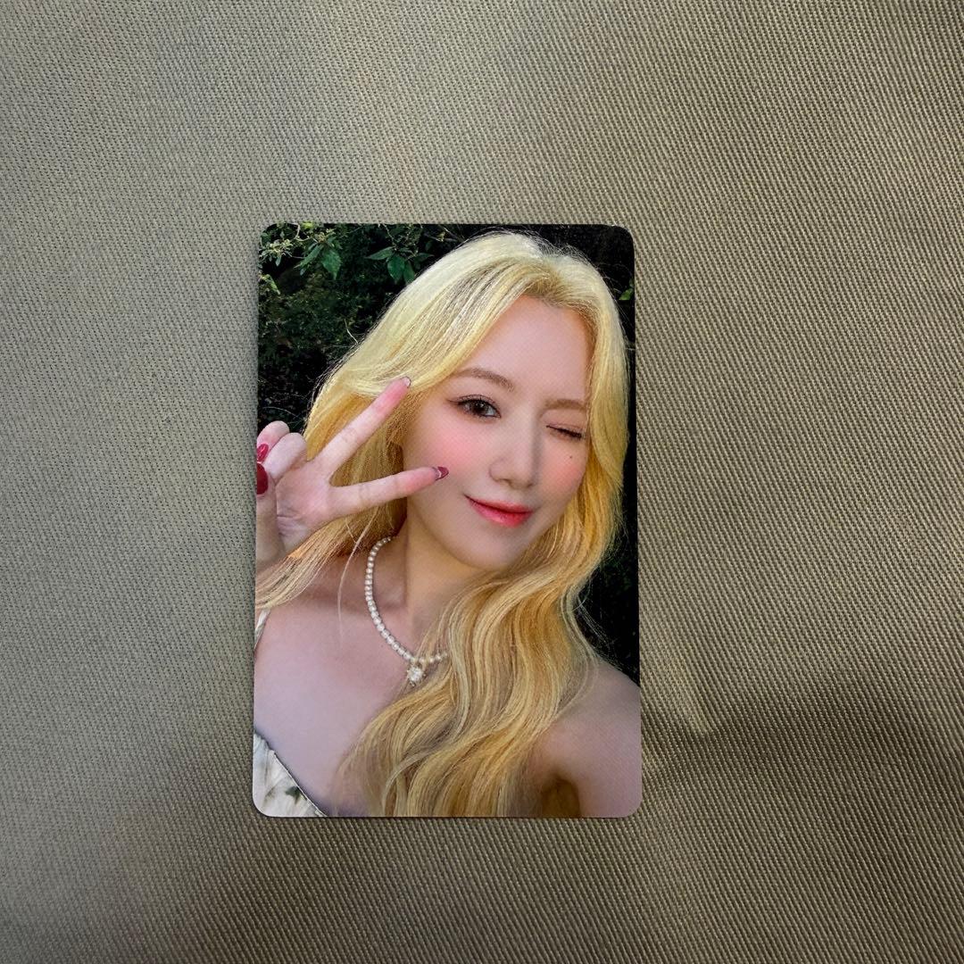 [USED] Idol Shuhua 2023 Season s Greetings Withmuu Bonus Trading Card