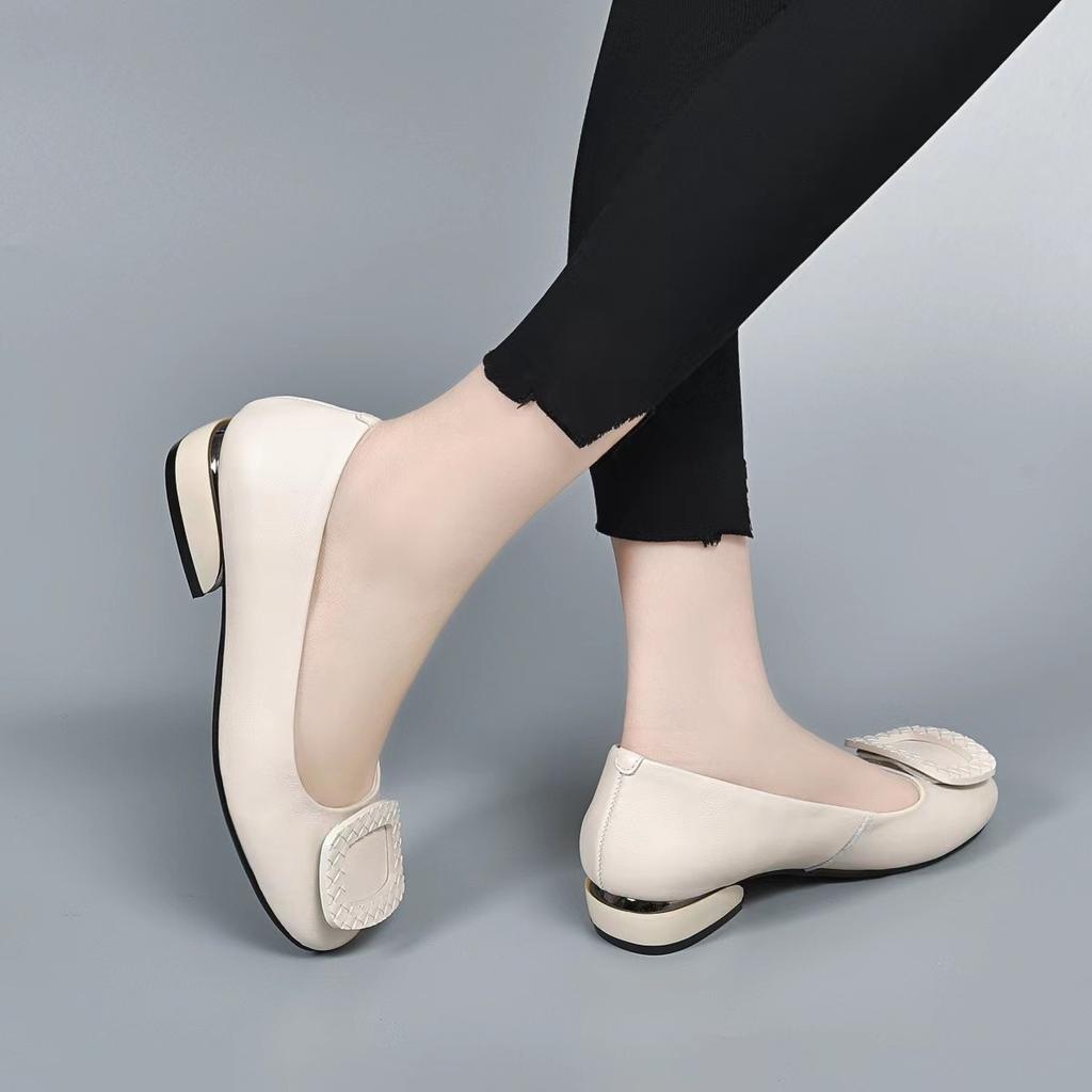 Chaussures de mode en cuir printemps et automne nouveau bout rond semelle souple chaussures pour femmes polyvalentes talon bas chaussures simples