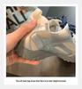 Trauben-Mamas Sommerstil Erhöhte Weichboden-Mesh-Sneaker